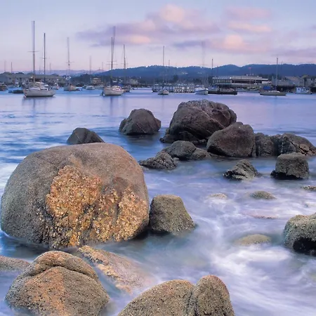 Monterey Bay Inn-2