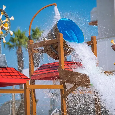 Hotel Sorra Daurada Splash-2